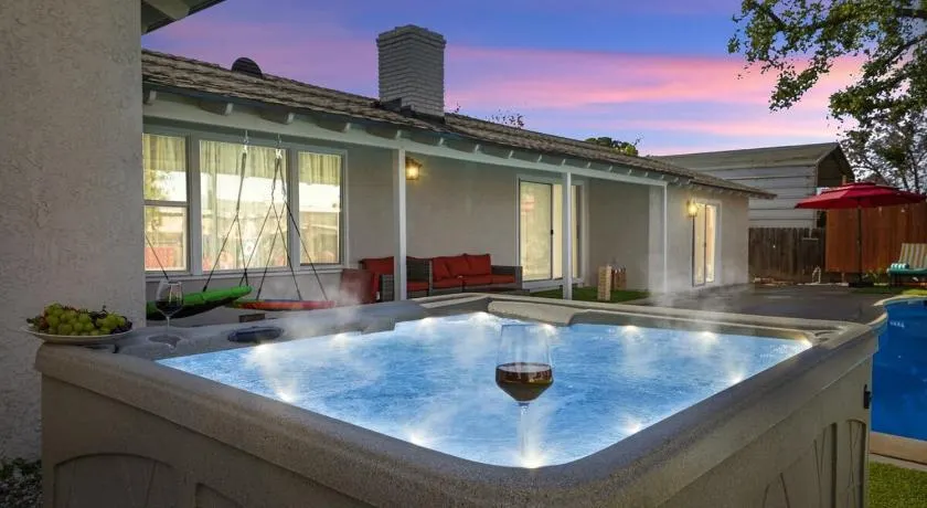Sleeps 12 - Hot Tub - Pool - Game Room & Fire Pit! - Image 1