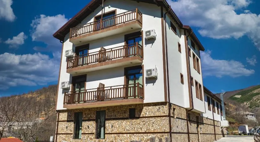 Family Hotel LILIUM - Image 1