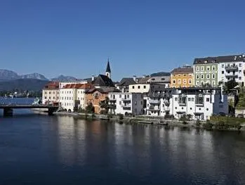 Hotel Goldener Brunnen - Image 1