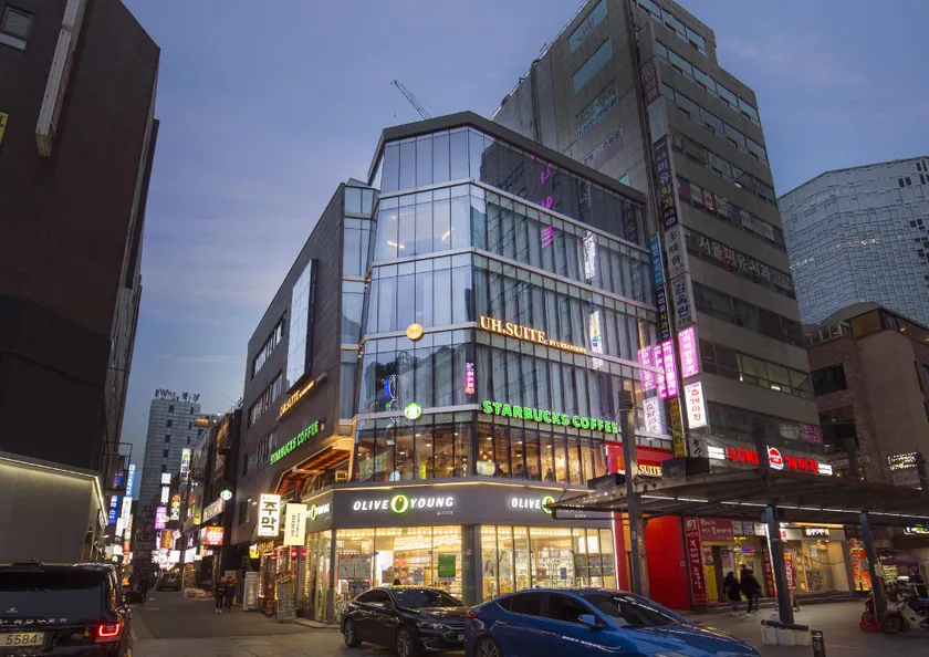 UH Suite The Jongno - Image 1
