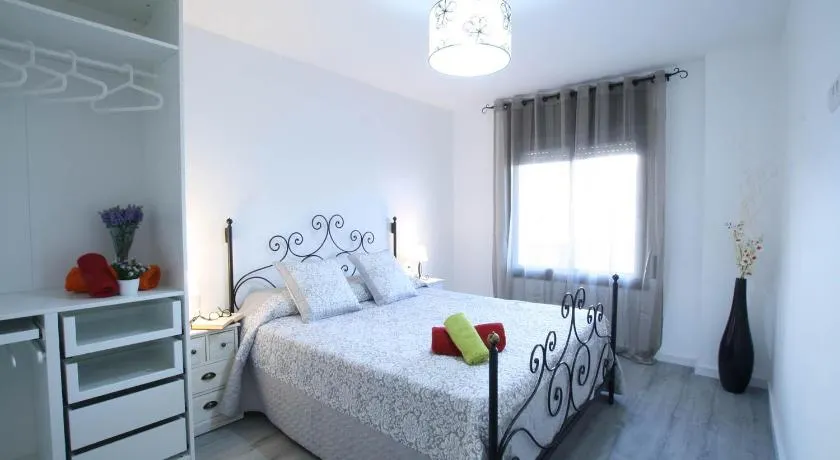 Moontray Apartamentos Camp Nou - Image 1