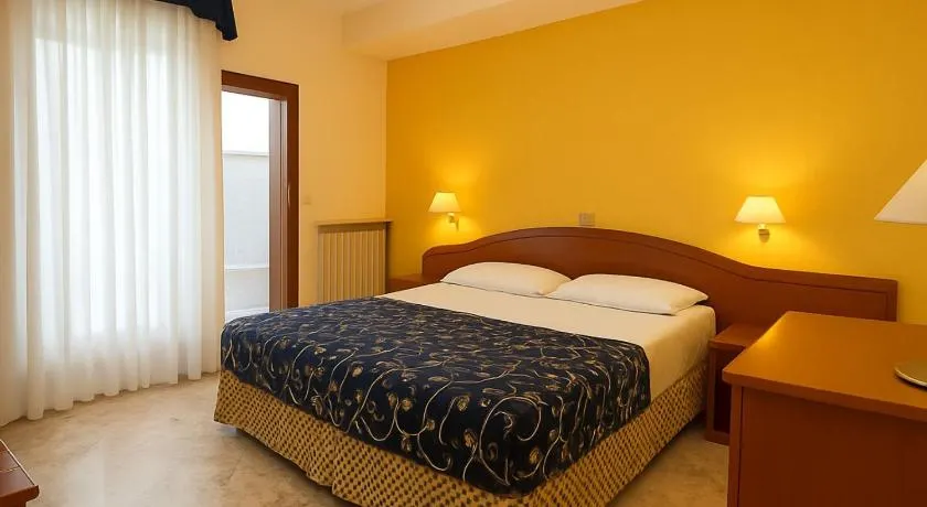 Smart Rooms Miramare - Image 1