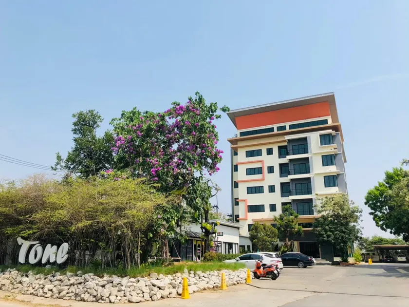 Tone Condorent Hotel - Image 1