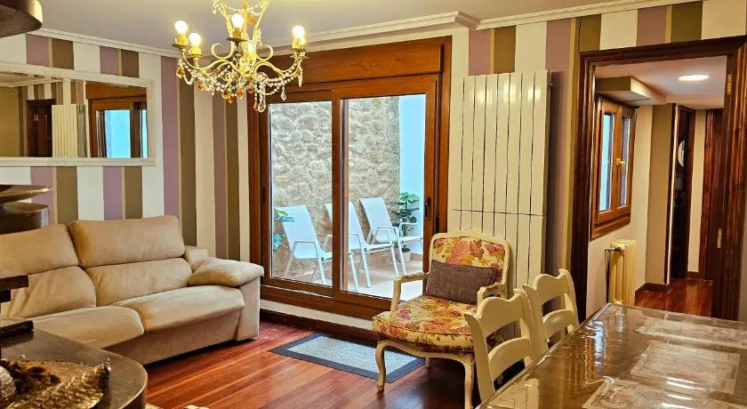 La Casa de Lorenzo - Image 1