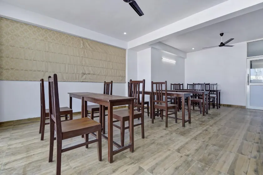 Hotel O Salasar Inn - Image 1