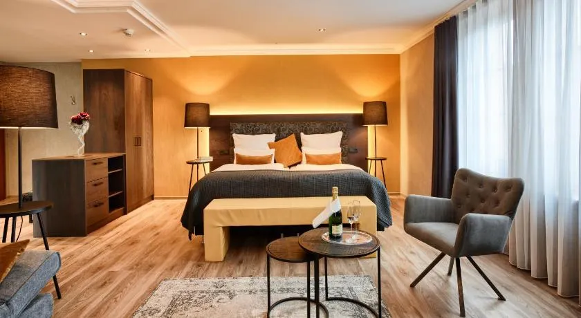Erasmus Smart - Design B&B - Image 1