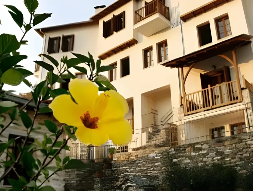 Hotel Dryades and Spa - Image 1