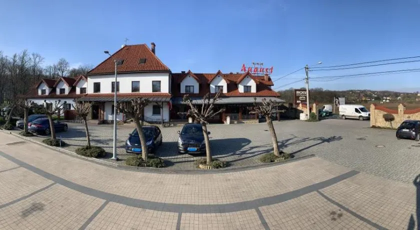 Hotel August - Image 1