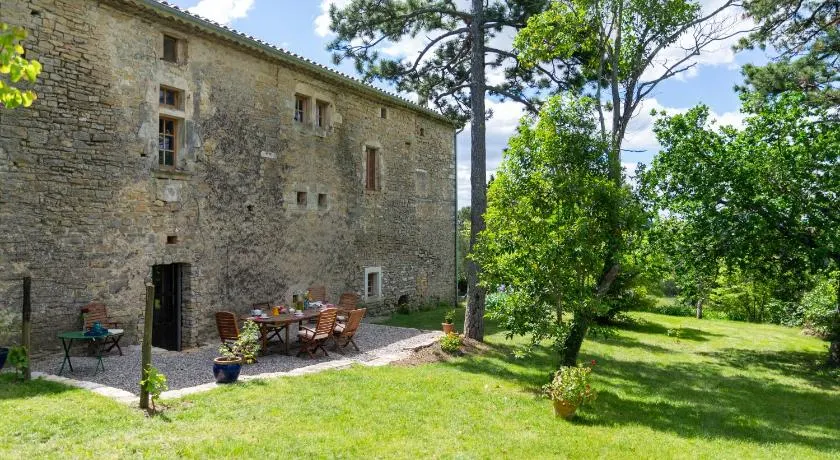 Chambres d'Hôtes Mas de la Chadenede en Sud Ardèche - Image 1