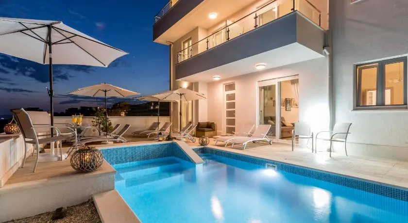 Belo Horizonte, with Pool & Sea View - Image 1