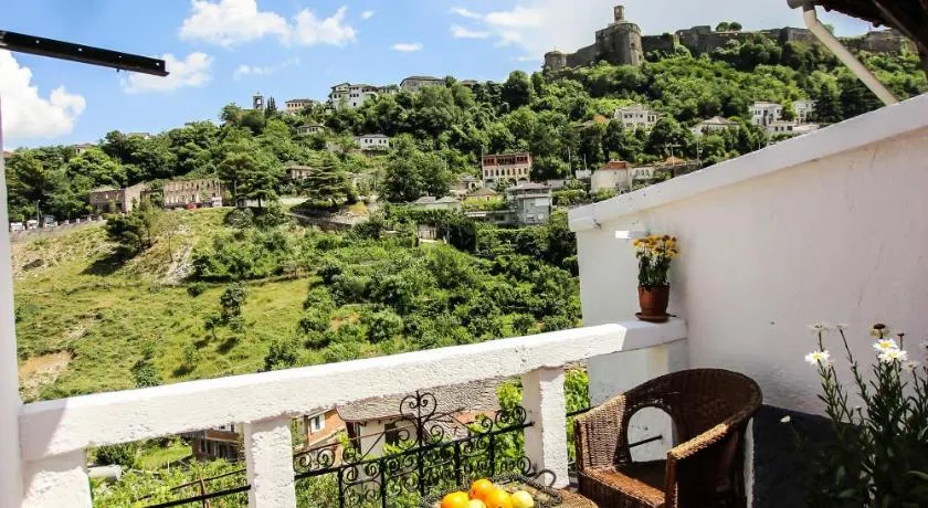 Trigona Guest House & Hostel - Image 1