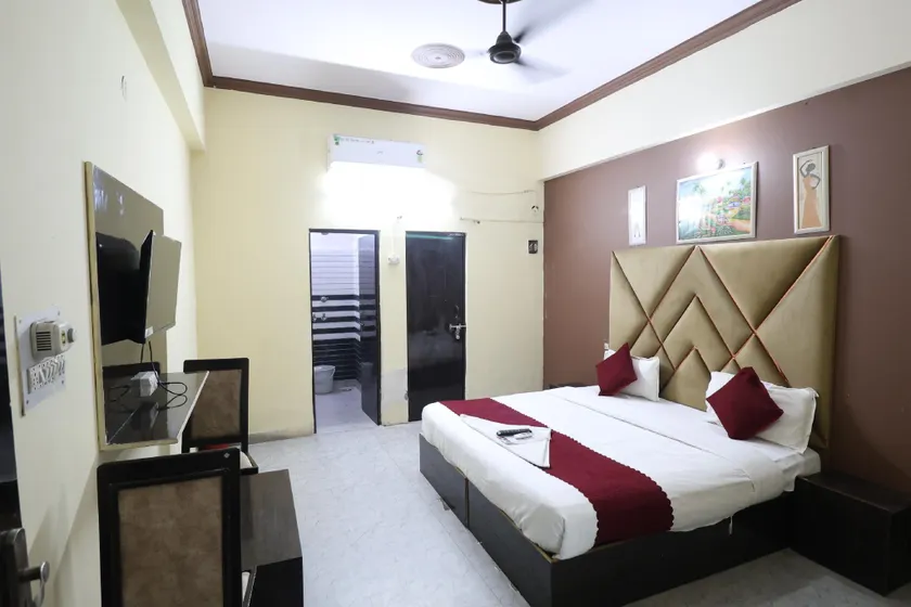 Hotel Royal Blue - Image 1