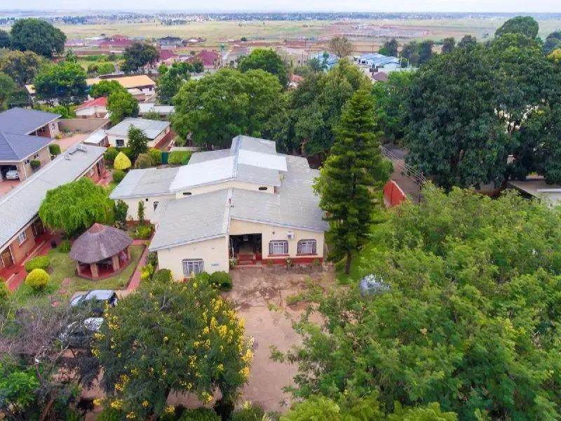 Nelly's Guest House - Image 1