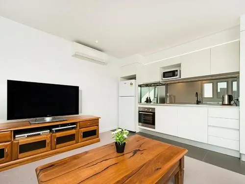 Executive Luxury Apartment - Image 1