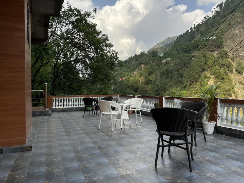 Lemonade Inn - Image 1