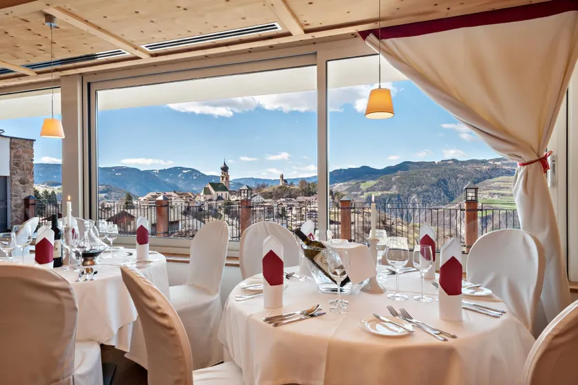 Hotel Emmy - five elements - Image 1