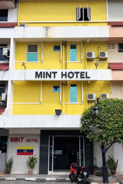 MINT HOTEL - Image 1