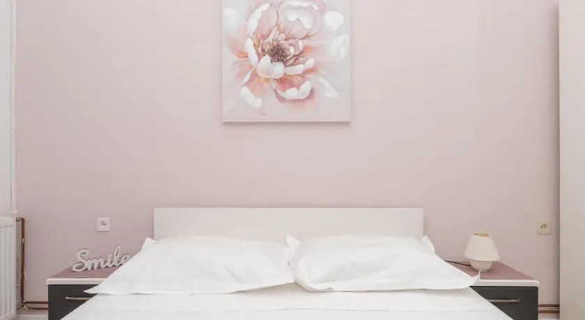APARTMANI SANI - Image 1
