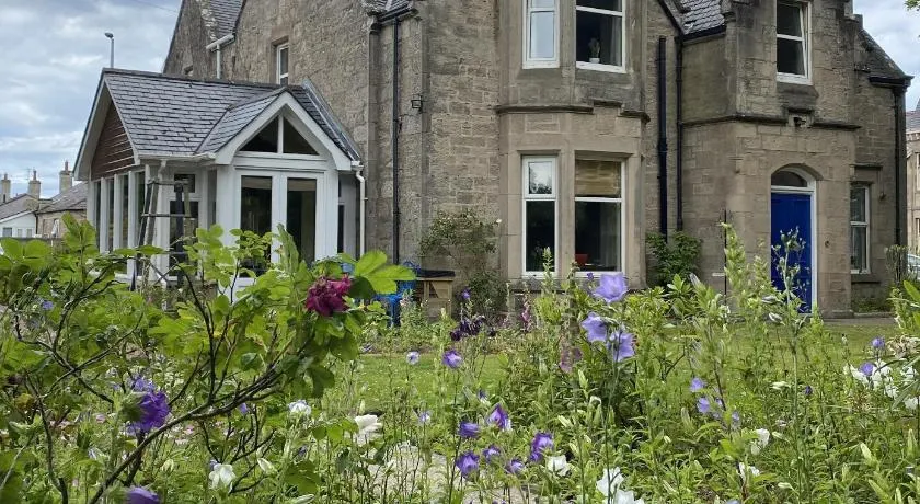Glen Lyon Lodge Bed and Breakfast - Image 1
