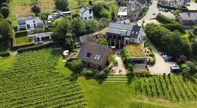 Domein Holset BruisendWijnHuis - Image 1