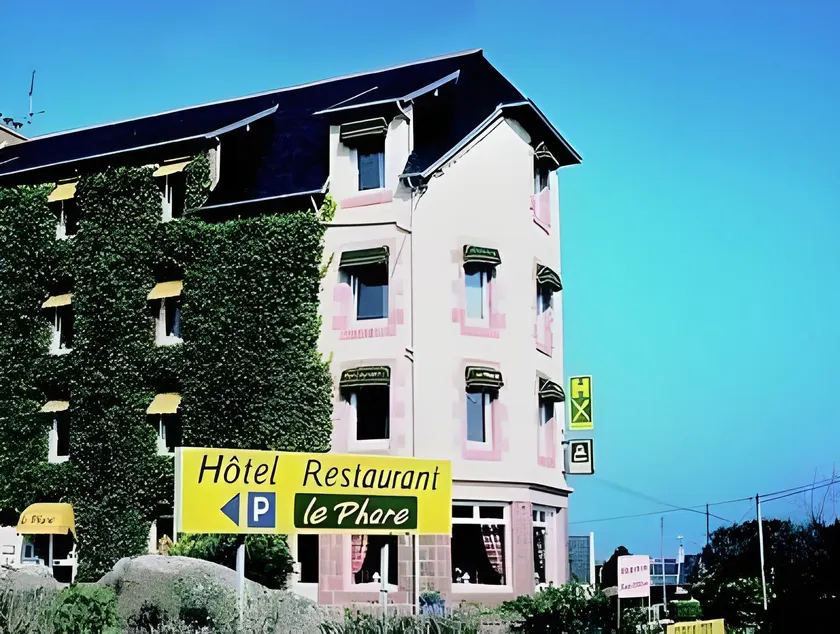 Hotel Restaurant Le Phare - Image 1