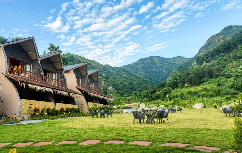 Corbett Vanvaas Resort - Image 1
