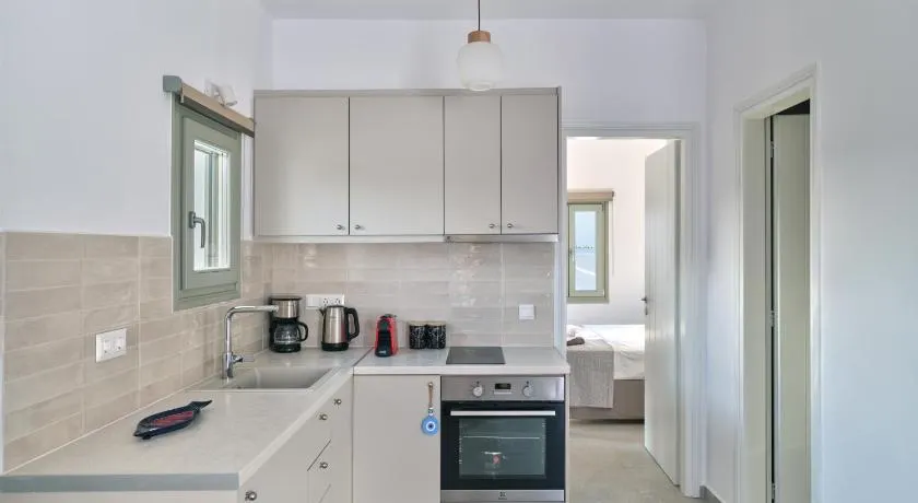 Ilios 2 Apartment Paros Naousa - Image 1