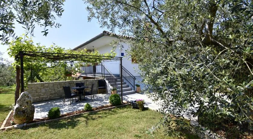 Apartments with parking space Basanija, Umag - 20522 - Image 1