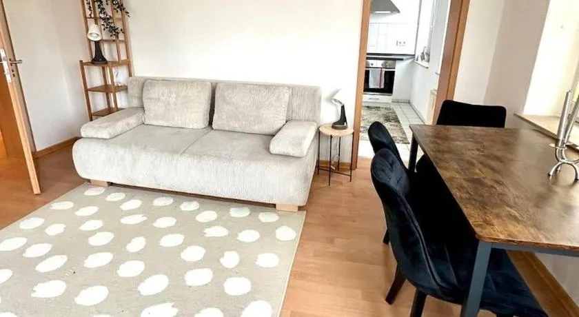 Bright temporary apartment in Schkeuditz - Image 1