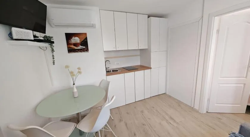 Apartment Luka - Image 1