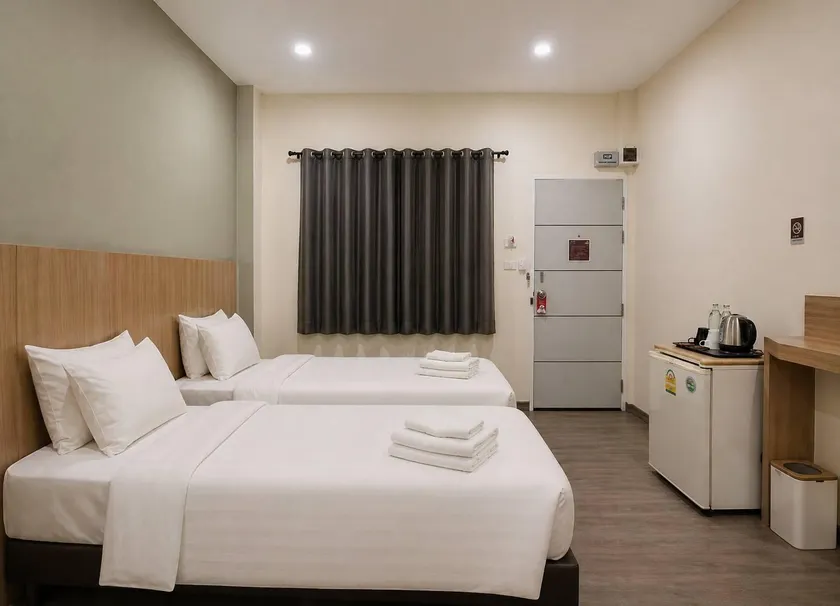 Beyond 21 Hotel - Image 1