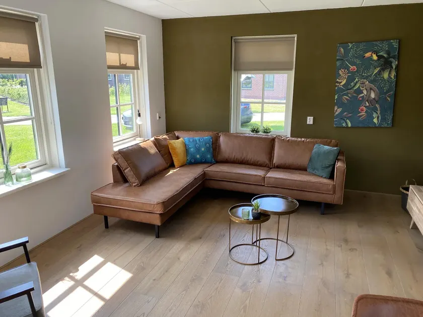 Bungalow avec terrasse et jardin - Image 1