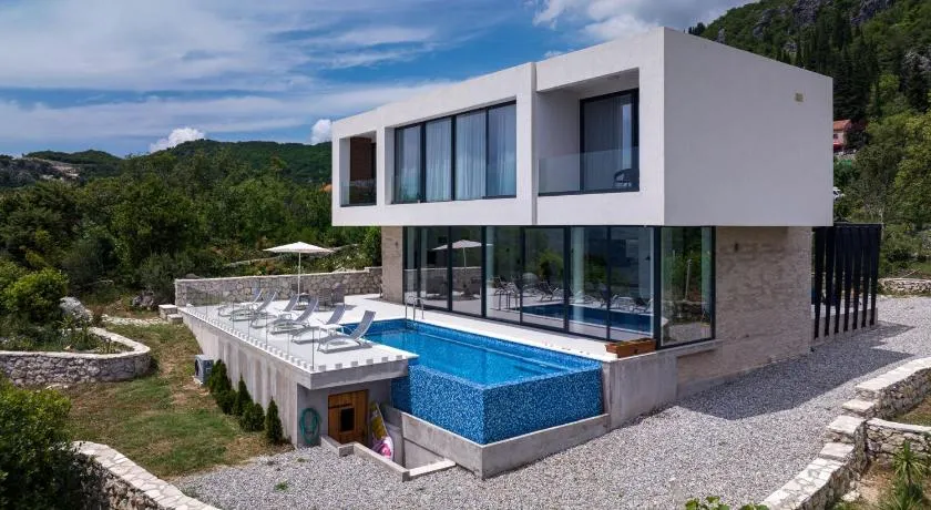 Pool Villa Luxoria Trebesin - Image 1