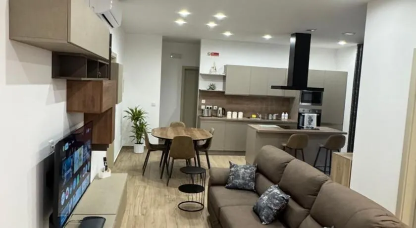Varka Holiday Apartment - Modern Family Friendly and Accessible for All - Image 1