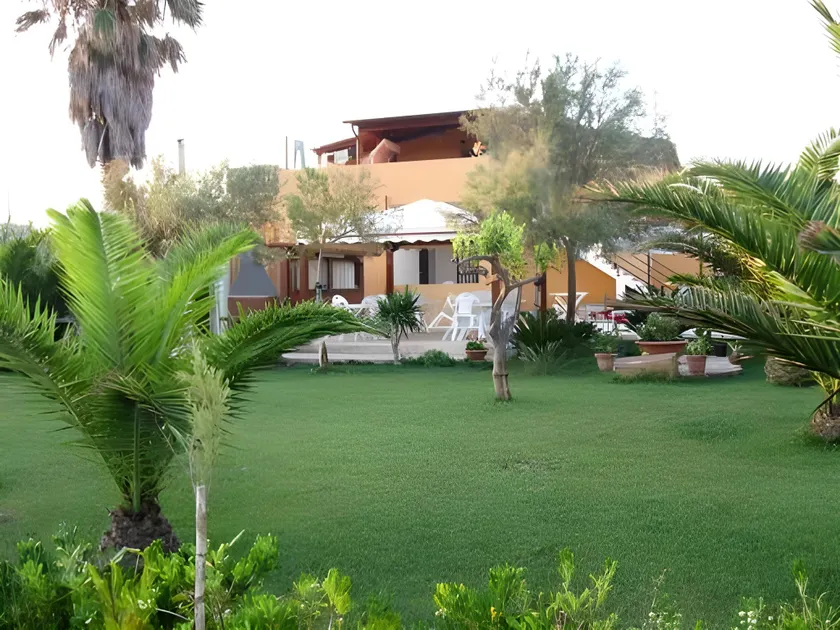 Kamarina Land - Image 1