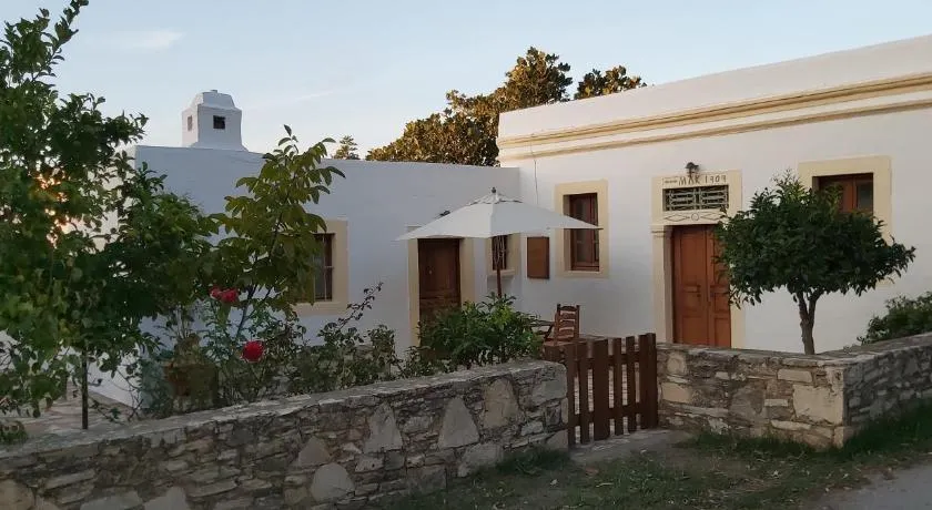 Traditional house in Asfendiou - Image 1