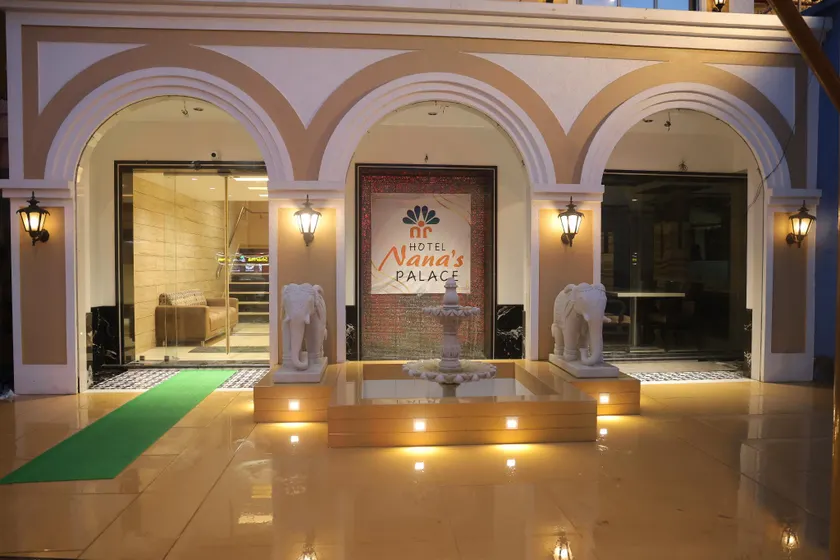 Hotel Nana's Palace - Image 1