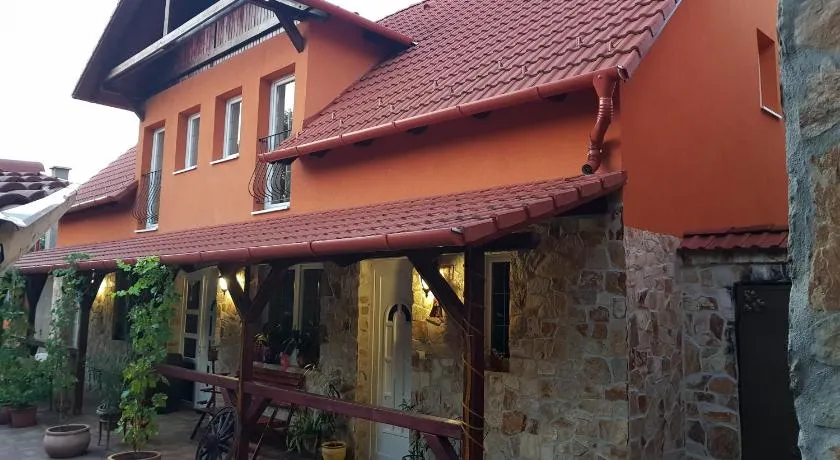 Főczény Pince és Vendégház - Image 1