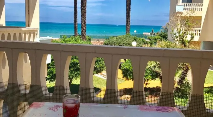 Apartamento vistas al mar desde la terraza - Image 1