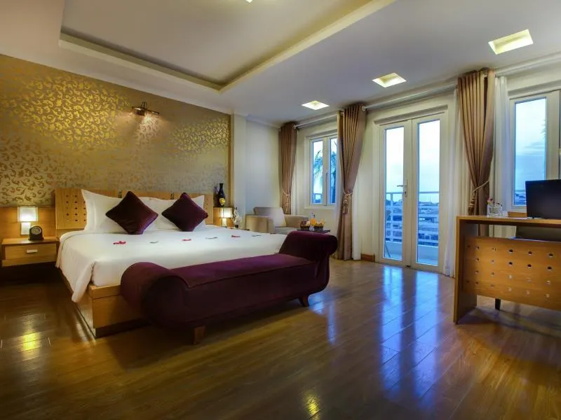Eliana Ruby Hotel & Travel - Image 1