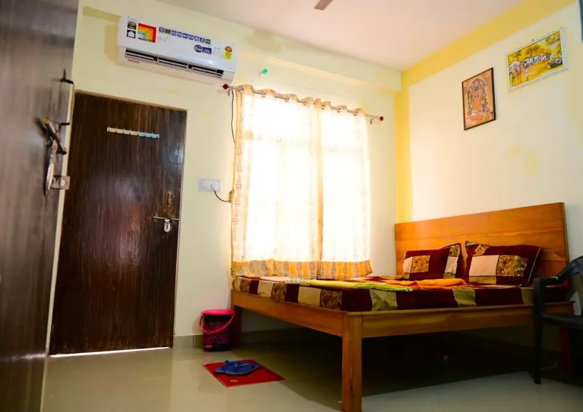Jankivihar Homestay at Prahladghat within 1km from Shri Ram Mandir - Image 1