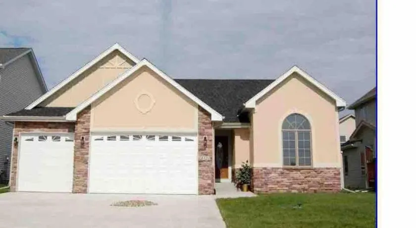 Urbandale Ranch - Image 1