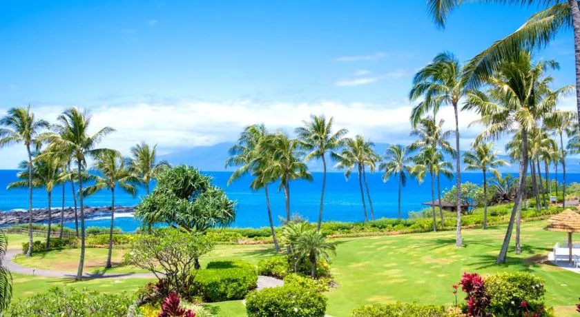 The Resort at Kapalua Bay Oceanfront 3 BR Luxury Resort Living Complimentary Car with 6 Nights MON-1205 by KBM - Image 1