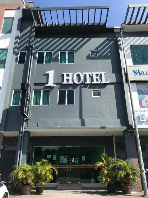 1 Hotel Mahkota Cheras - Image 1