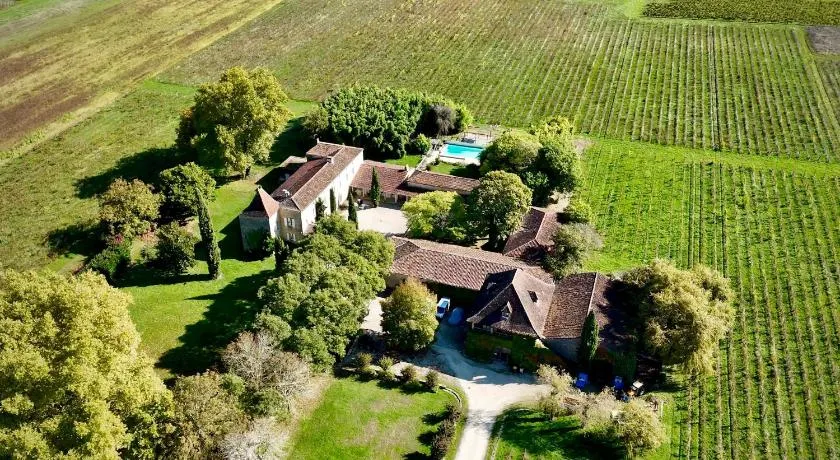 Château la Gineste - Castle and Vineyard - Image 1