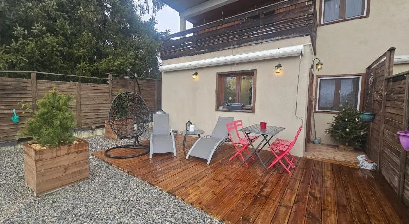 Appartement avec terrasse et parking Privé - Image 1