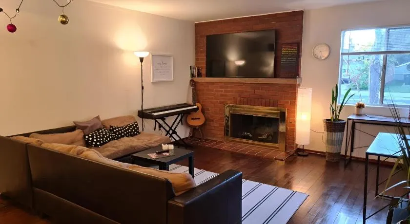 Startup House Palo Alto - Image 1