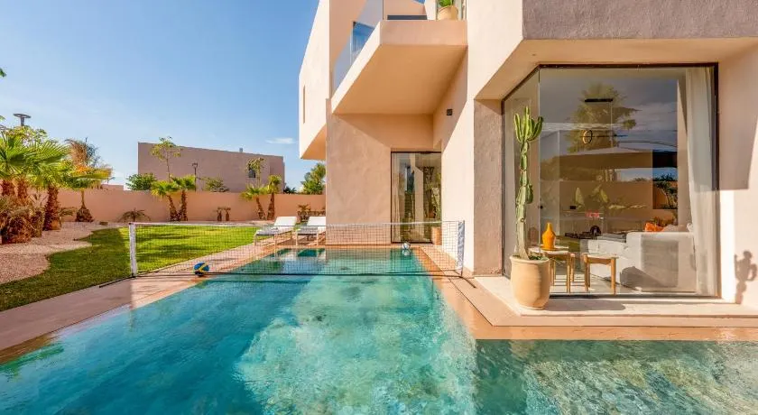 Luxury 5-Star Villa - Games & Activities - 15 min to Center - Image 1