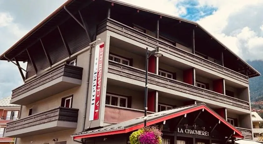 Hotel La Chaumière à 180m du télécabine et de la gare - Image 1