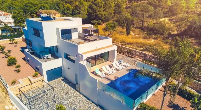 Villa Caballito De Mar by Abahana Villas - Image 1